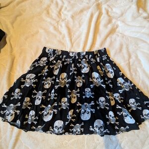 Hot Topic Black and White Skull Skater Skirt